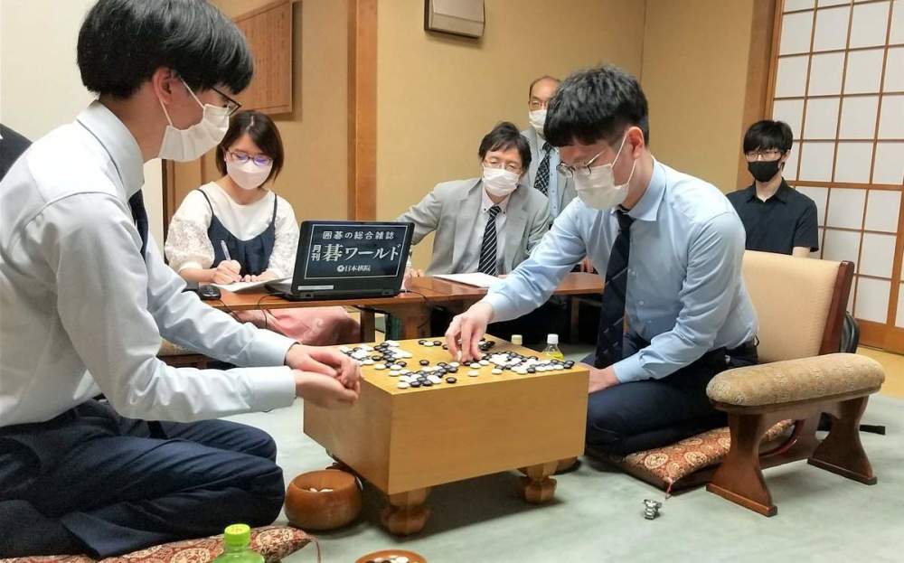 日本棋闻生涯第14年余正麒冲击王座头衔