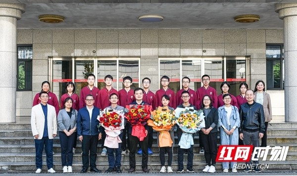 湘潭县一中学子熊峰入选化学奥赛省队