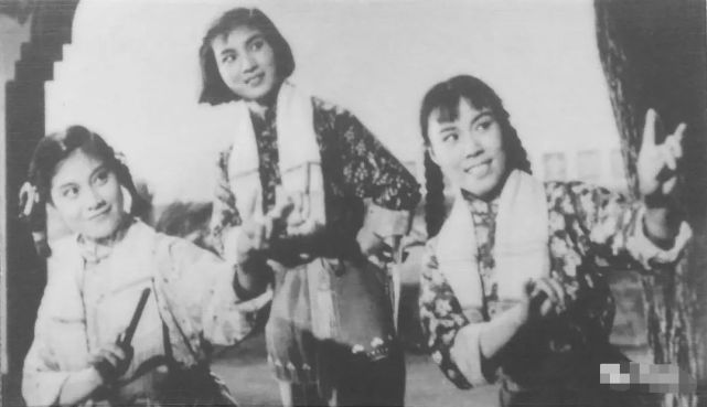 上午采访张蓉桦老师.