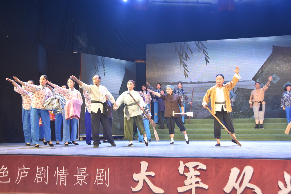 侯露编曲:汪大刚导演:杜铭执行导演:熊先华,沈珍珠配器:王昆主要演