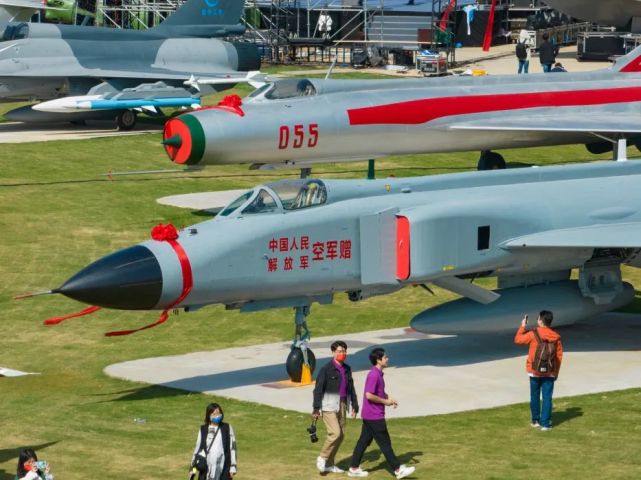重磅！南航“御风园”航空航天教育教学实践基地启用！_腾讯新闻
