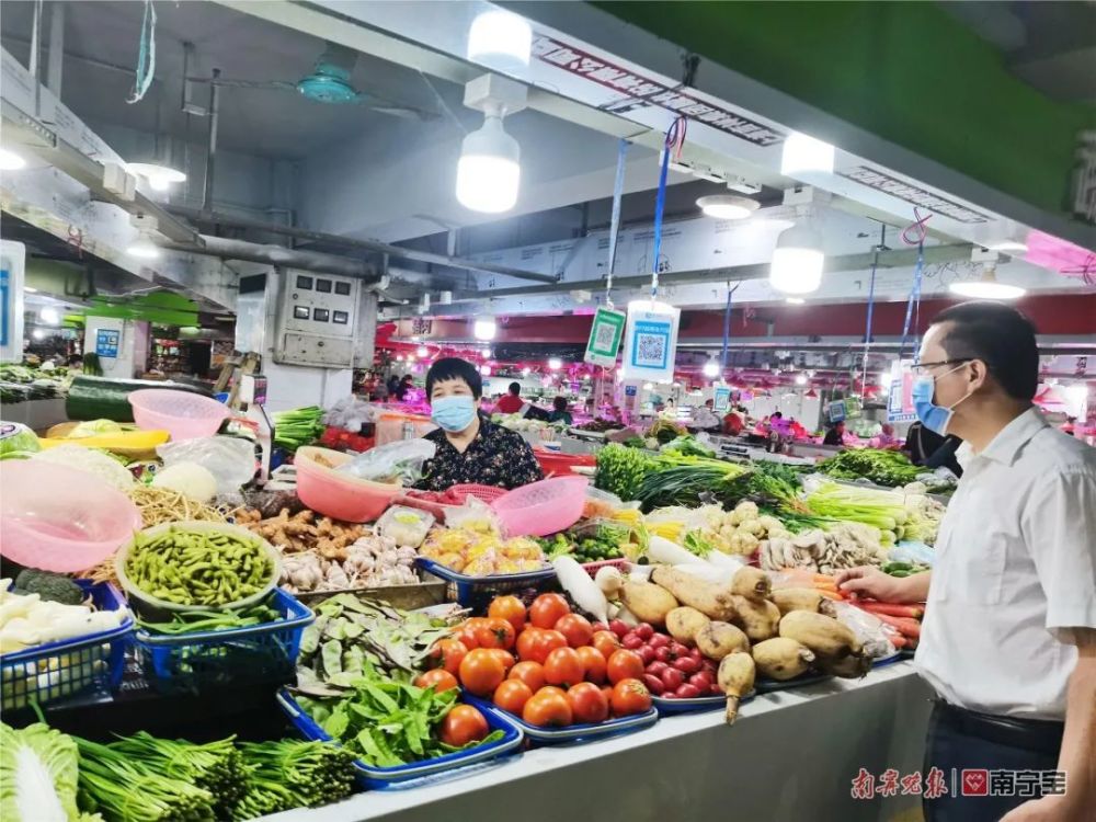 南宁菜市酒店等重点场所严格落实查验48小时核酸检测阴性证明