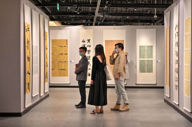 免费看展！上海市民艺术大展书法专题展对公众开放_腾讯新闻
