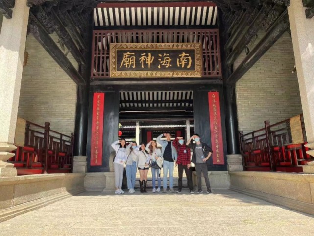 \u66a8\u5927\u8d8a\u5357\u7559\u5b66\u751f\u7684\u5e7f\u5dde\u6545\u4e8b\uff1a\u7231\u4e0a\u5e7f\u5f0f\u70b9\u5fc3\uff0c\u5e0c\u671b\u4fc3\u8fdb\u9752\u5e74\u4ea4\u6d41_\u817e\u8baf\u65b0\u95fb