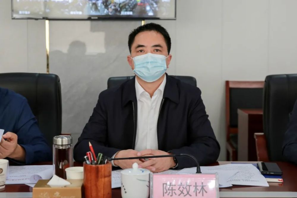 我市召开摩托车电动车上牌戴帽工程专项行动和文明交通专项行动推进会