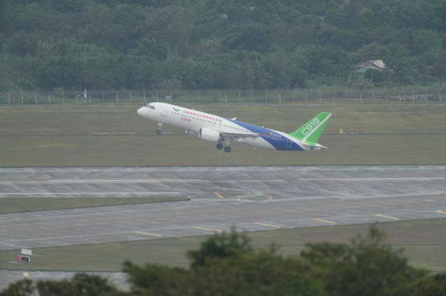 C919再签300架订单，中国航空工业的崭新里程碑