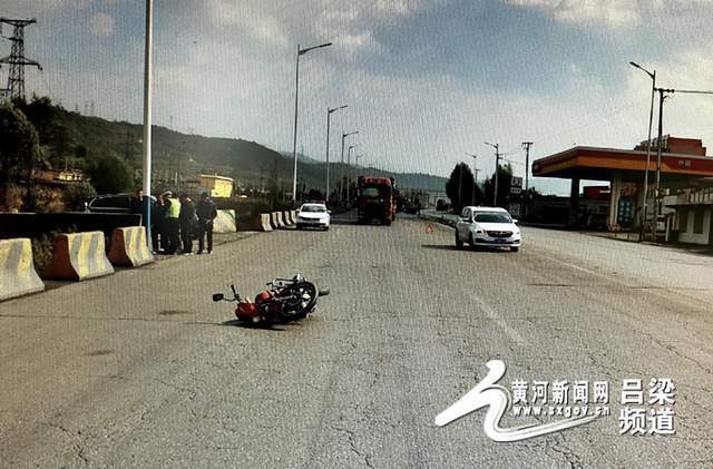 近期,中阳县340公路上发生一起摩托车,轿车相撞交通事故,摩托车驾驶人