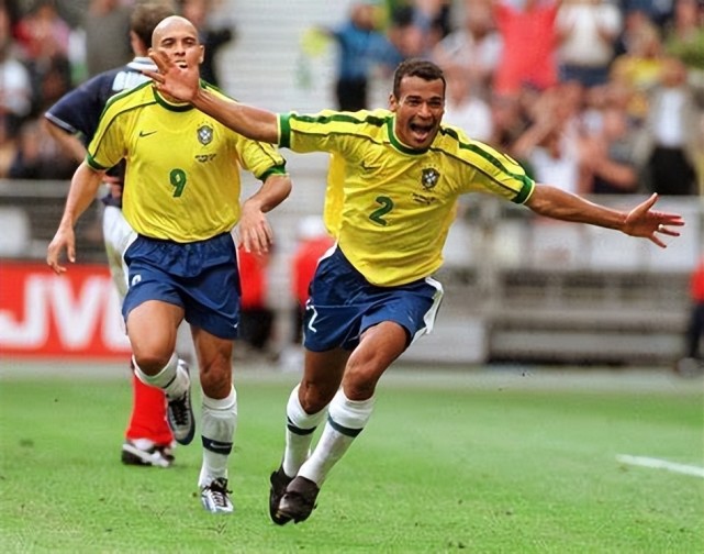 641