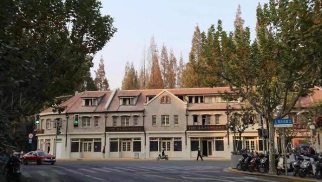 上海“内山书店”回归记｜鲁迅之孙周令飞：就像一个梦实现了-腾讯新闻