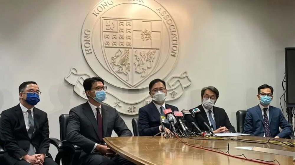 杜淦堃强调,香港有足够法律人才处理案件审讯,不认同事件会影响被告