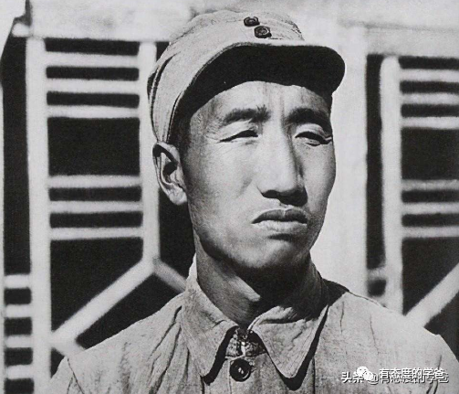 1937年耿飚在甘肃看见一商人形迹可疑走近一看大喊徐总指挥