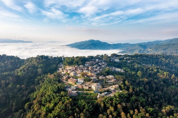 景迈,芒景千年万亩古茶园分布在澜沧县境内的惠民乡景迈,芒景2个村民