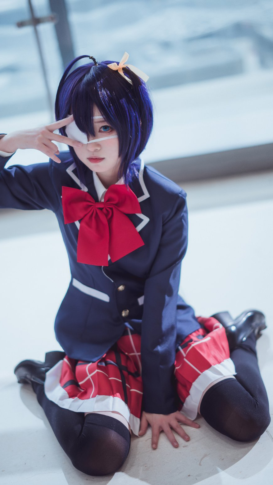 中二病也要谈恋爱小鸟游六花cosplay是个身材娇小皮肤白皙的美少女