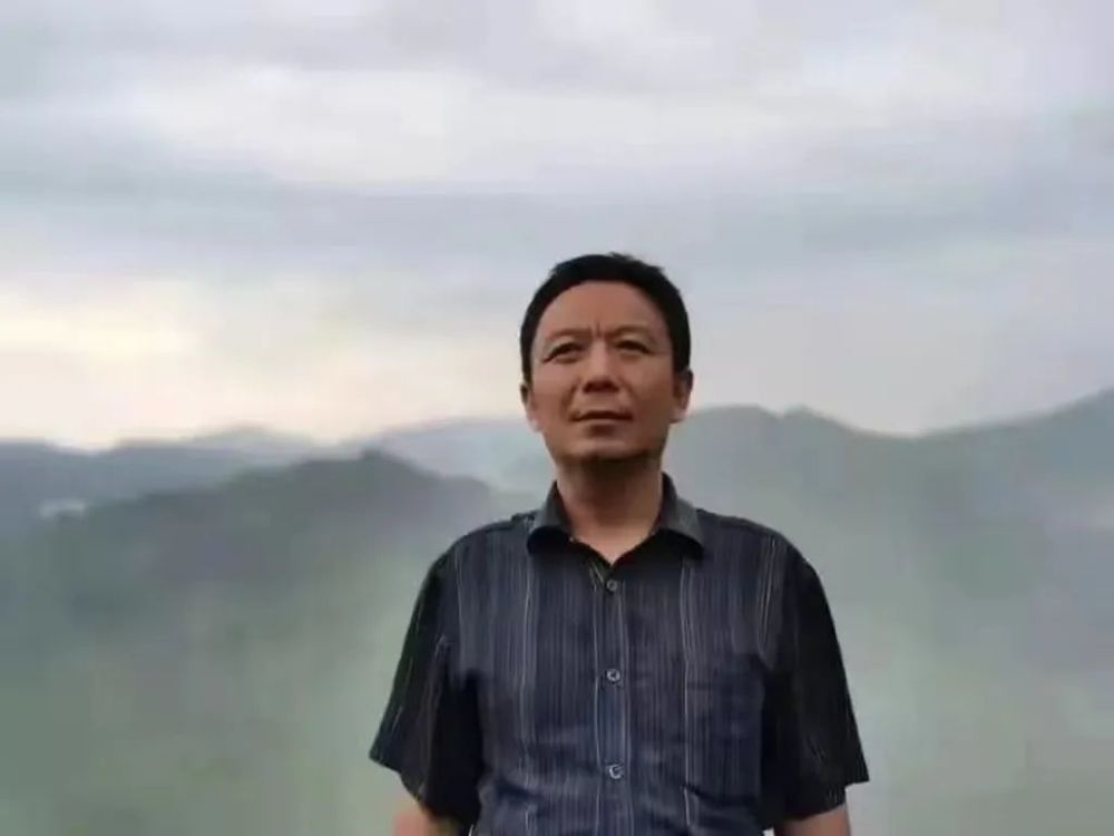 陈胜临chen sheng lin又名圣林,字仲谦,号三香斋主.