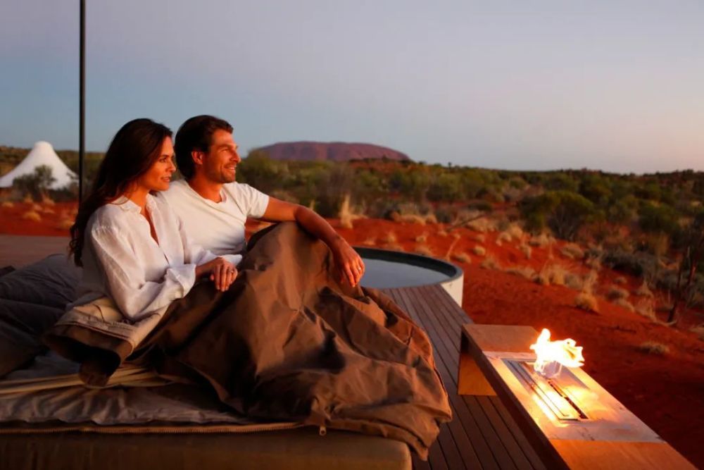 梦境的温柔呼唤，解读梦见把熟睡的小女孩唤醒喂食的深层含义