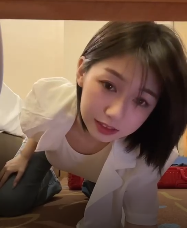 程女士 新顶流网红程女士早期太猛了！不仅话术飙车，还有女PU装？-腾讯新闻