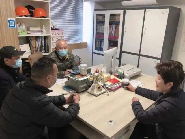 是什么让业委会主任一度泪目？“中国好邻居”太暖心了_腾讯新闻