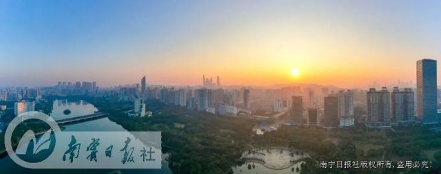 铆足干劲抓项目 夯实基础开好局——南宁市坚持“项目为王”掀起新一轮建设热潮_腾讯新闻