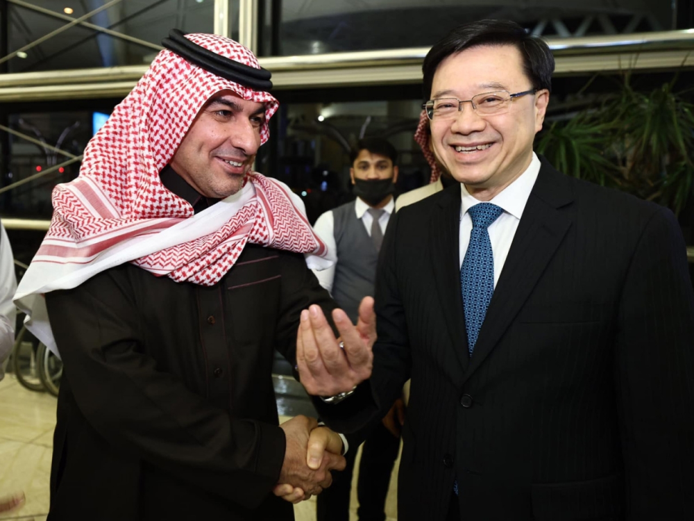 李家超：将向沙特阿美石油公司介绍香港优势，鼓励其来港上市