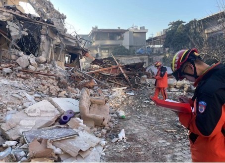 中国救援队持续在土耳其展开救援行动
