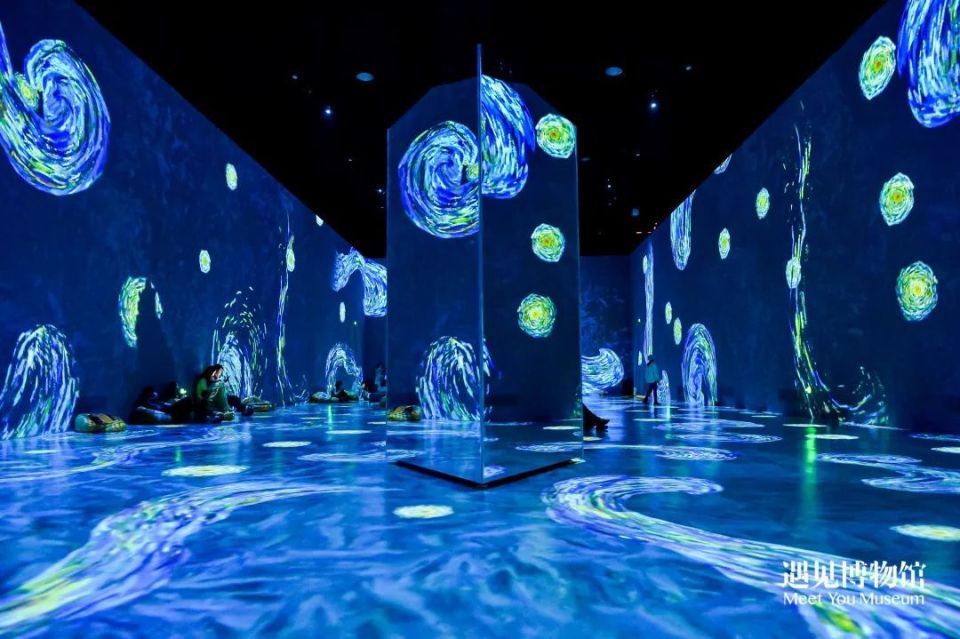 “遇见梵高 沉浸光影艺术展”中国首展：在声、光、影中探索天才艺术家的内心世界_腾讯新闻