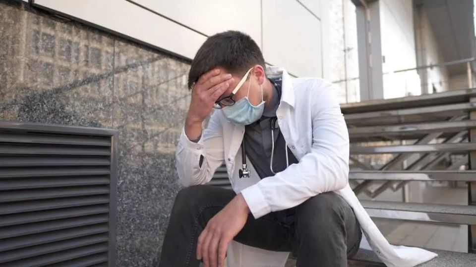 医生为何纷纷改干行政？后悔了吗？_腾讯新闻
