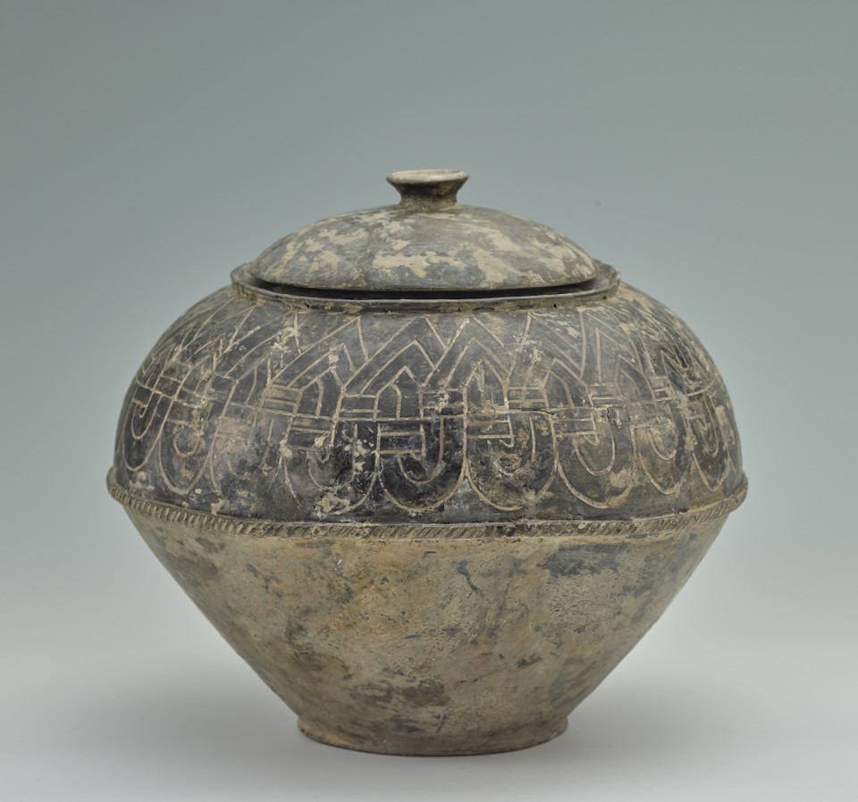 鉴赏｜直面五千多年前的人首陶瓶与玉人、玉鹰-腾讯新闻