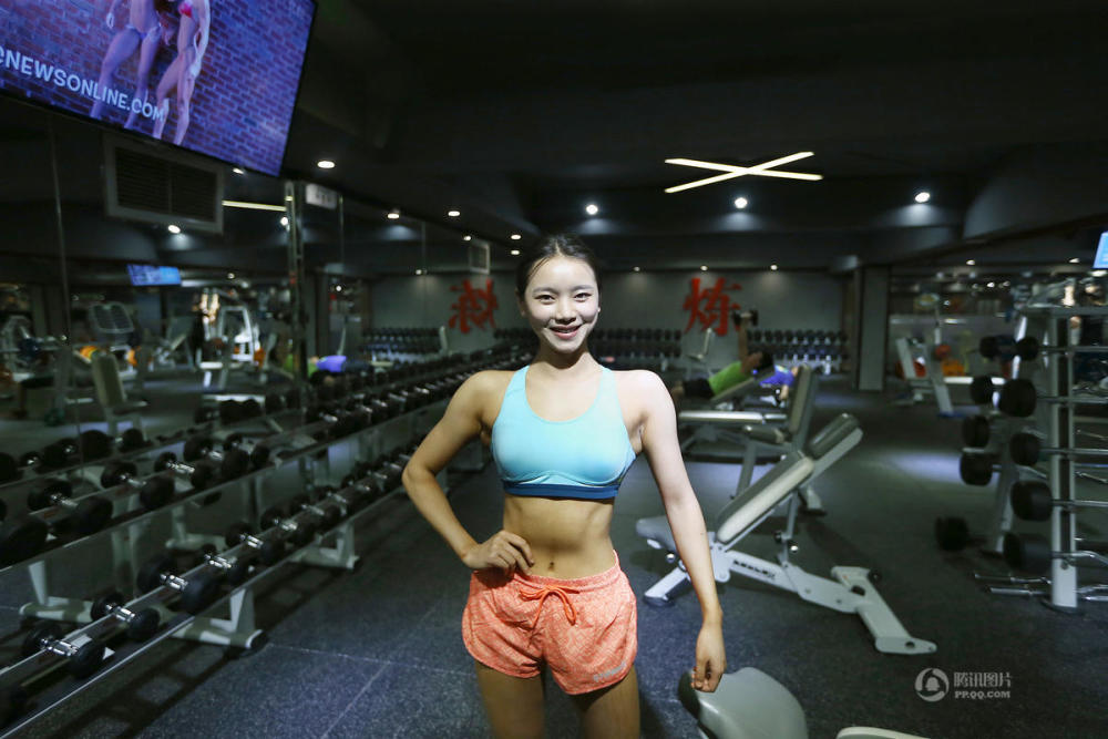 สาวจีน สุดแกร่ง! คว้าแชมป์เพาะกาย-ฟิตเนส อายุน้อยที่สุด
