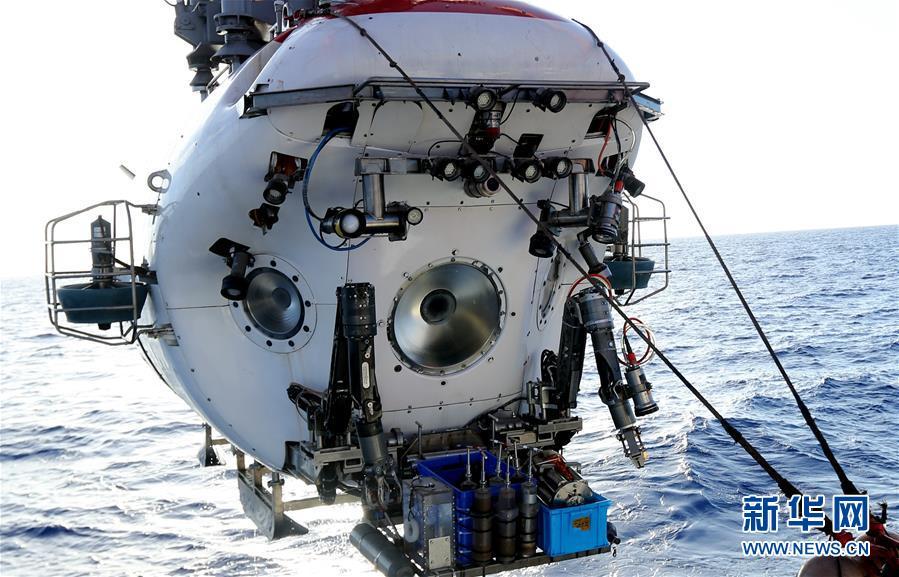 “蛟龙”号找回留在6300米深海的仪器