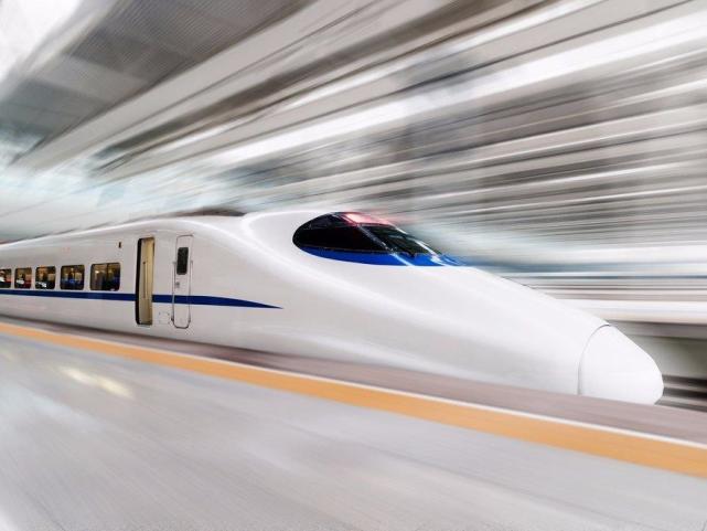 美媒称赞中国高铁:票价便宜 速度还快