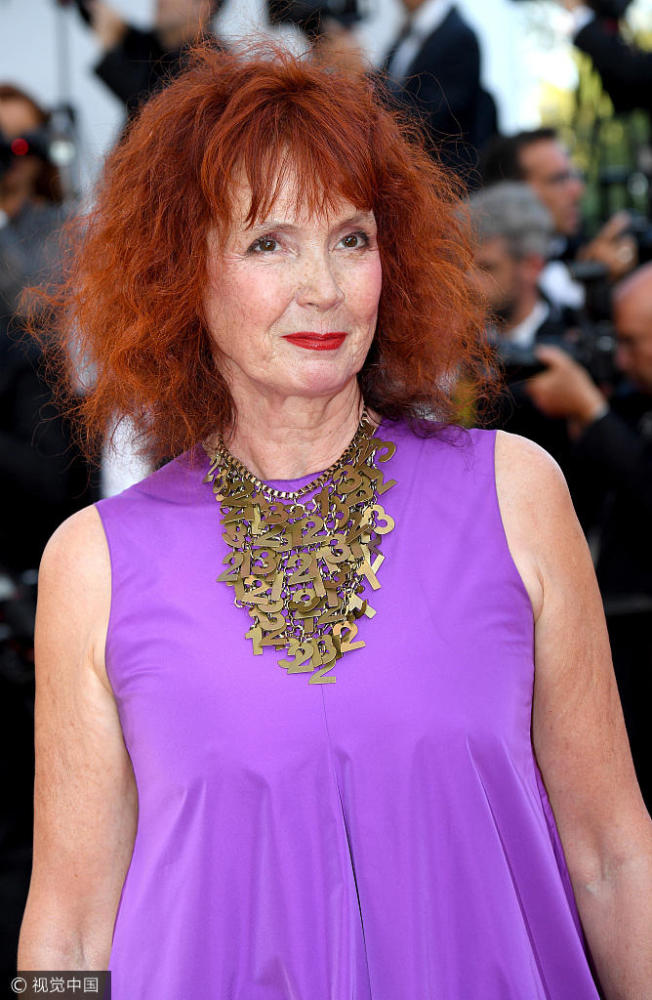 戛纳闭幕红毯现场 范冰冰秦岚优雅亮相(高清多图)