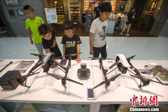 中国民用无人机实行实名登记