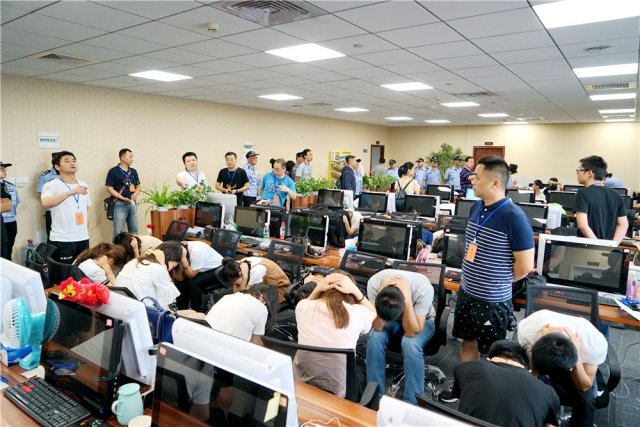 �人�����Żﳬ800�� ���������ڹ�˾������һ���ˡ�ͼ��