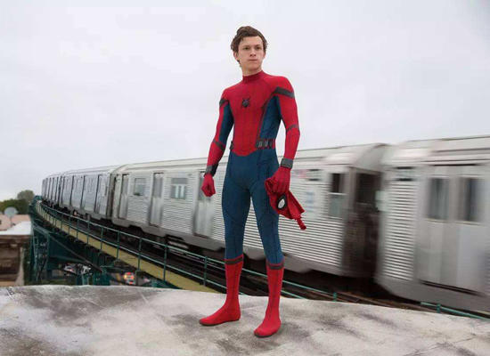 漫威老总盛赞新蜘蛛侠:把替身的活儿都干了
