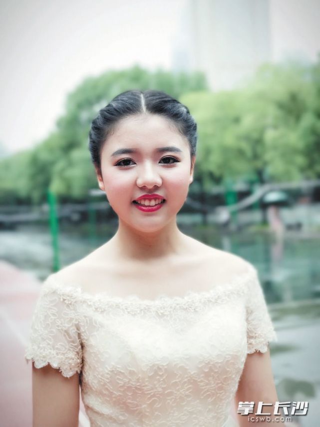 长沙小女孩准备大学攻读俩专业:为中国社会学