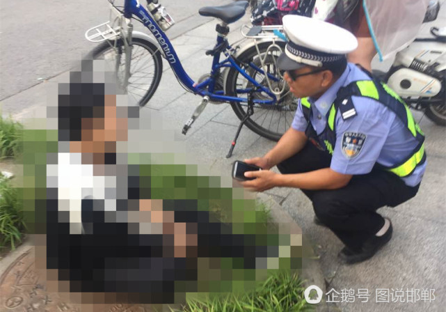 高考对人生有多重要?河北一女孩因高考失利街