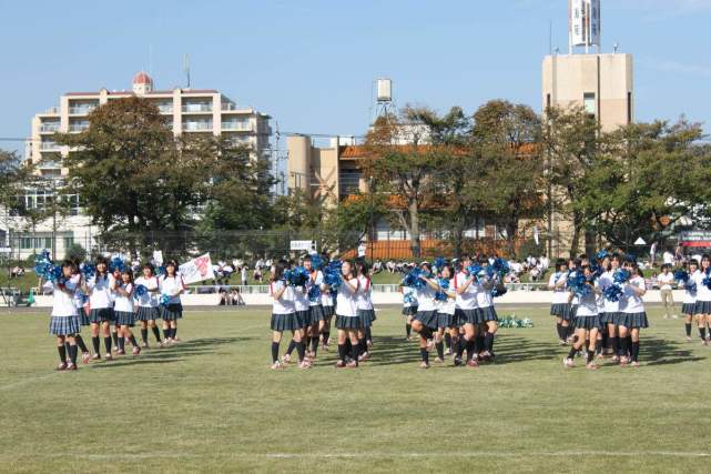 四川出台中小学减负十严十不准:对违规者严惩