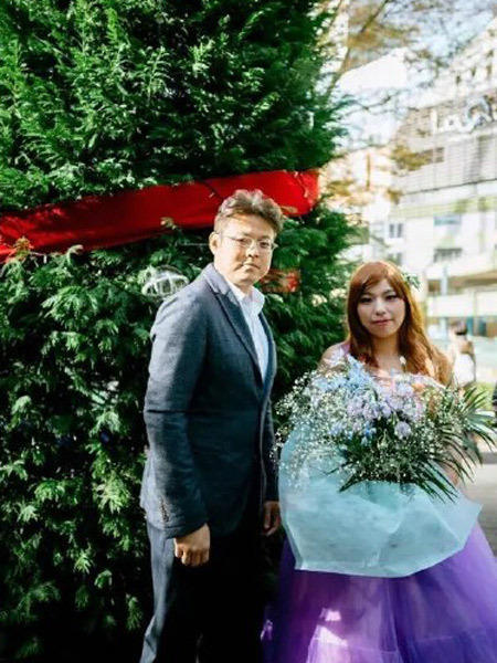 情侣花19万赴日拍婚纱 看到成片傻了-河北电台