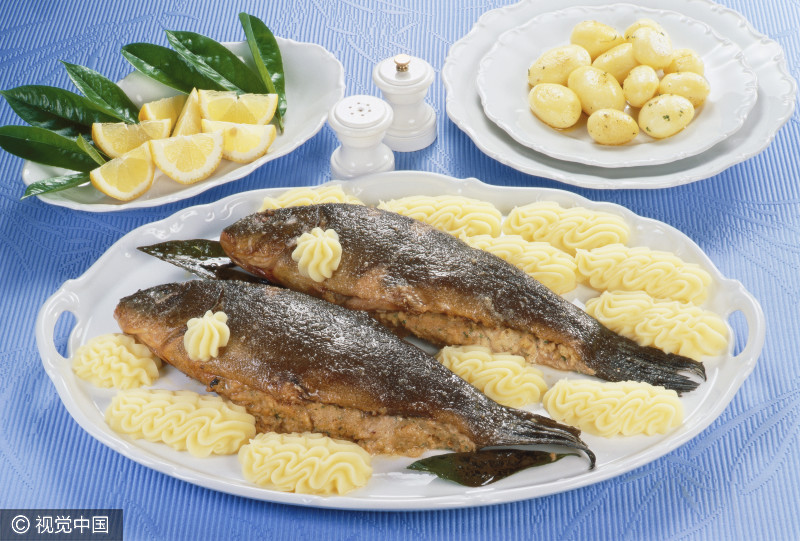 吃什么能补脑?经常吃虾皮、鱼等食物的孩子