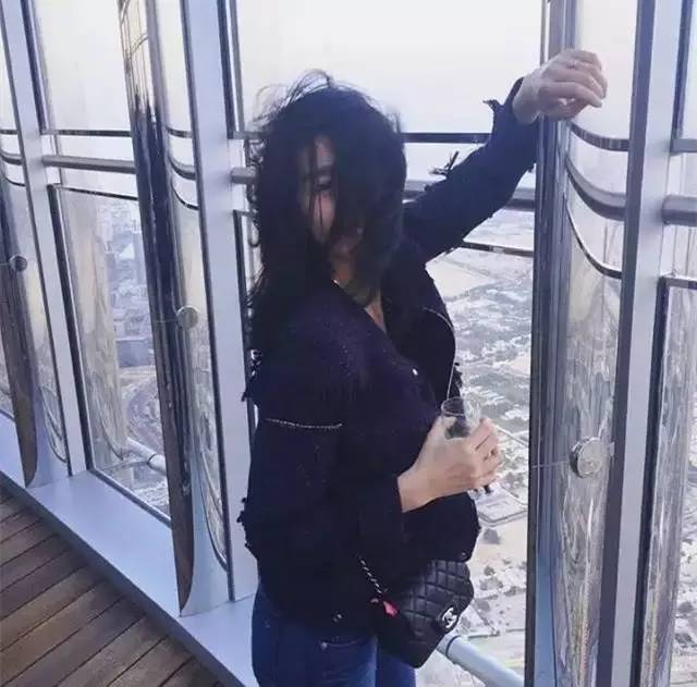 甩了相爱8年的黄宗泽，嫁给大叔环游世界，不漂亮的胡杏儿活出了最美人生！(图35)
