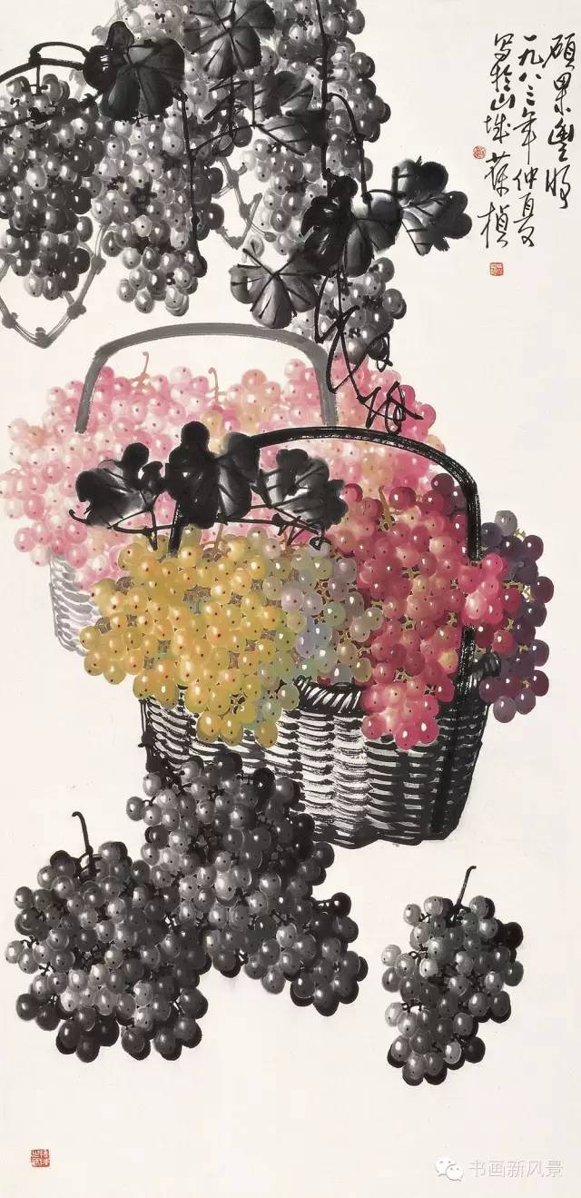 在国画花鸟画中,葡萄已成为国画大师手下信手捏来的素材,代表了丰收和