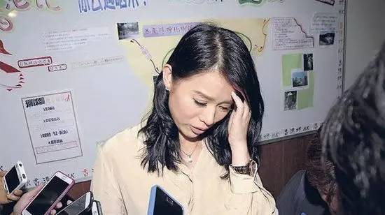 甩了相爱8年的黄宗泽，嫁给大叔环游世界，不漂亮的胡杏儿活出了最美人生！(图21)