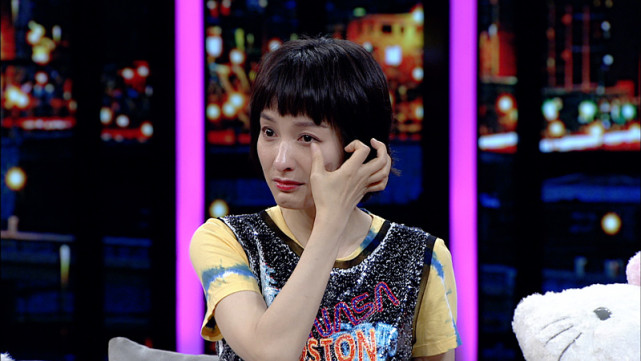 自动播放开关自动播放《快乐大本营》李维嘉吴昕两兄妹合唱,全场被