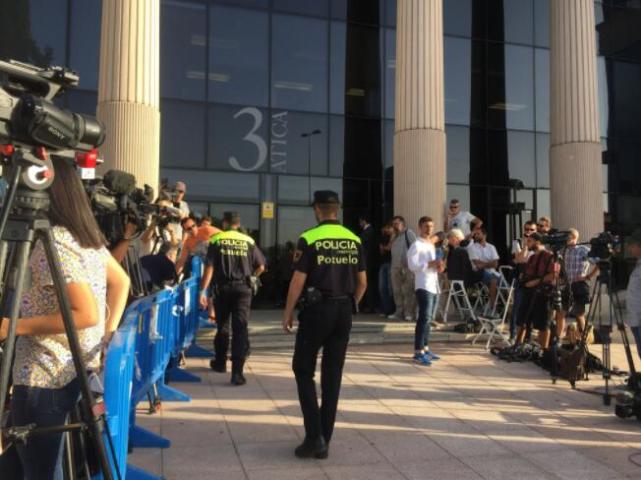 C�޷�����˰������ָ�� ŭ�����پܾ�����˰��