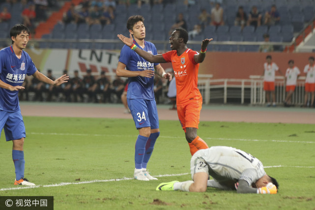 19:35视频直播申花vs鲁能 盼连续4年进足协杯