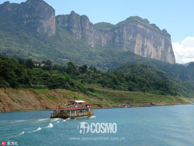 明明轻松40度 这些“火炉”却挤满赴汤蹈火的旅行者