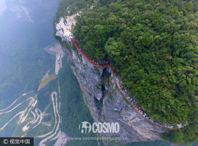 明明轻松40度 这些“火炉”却挤满赴汤蹈火的旅行者