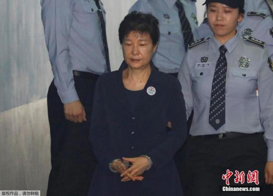 韩国法院延长拘捕令 因担忧朴槿惠或“毁灭证据”（图） - 1