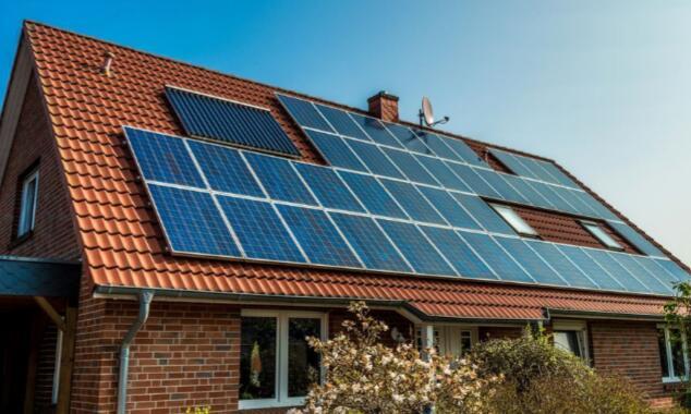宜家开卖家用太阳能电池板和储能电池 正面对