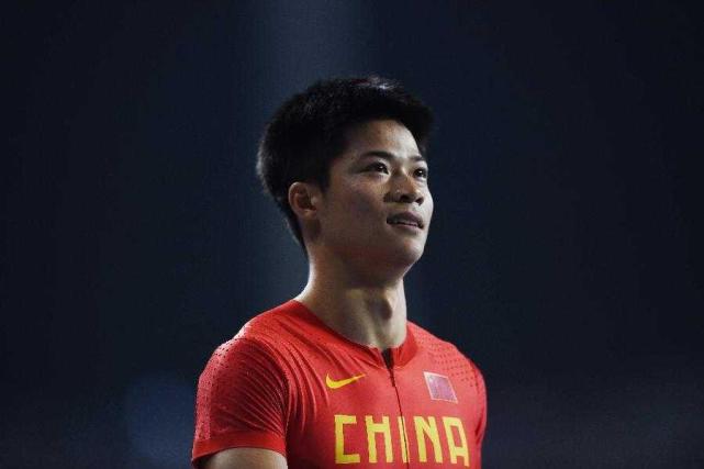 中国田径队抵达雅加达 苏炳添:期待百米拿冠军